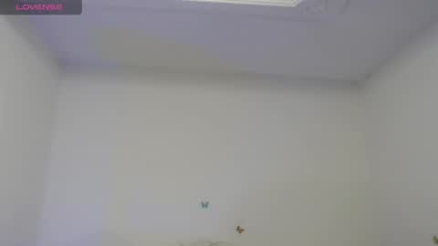 Snapshot of melanie_smile chatting on 05/08/26, 08:03 MELANY online show from 05/08/26, 08:03