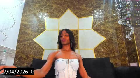 Snapshot of melanie_st4r chatting on 04/07/26, 09:15 MELANIE online show from 04/07/26, 09:15