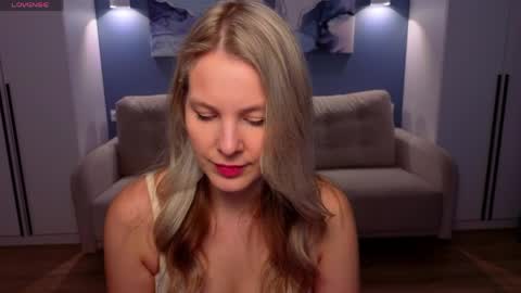 Melanie Bennett online show from 04/08/26, 06:46