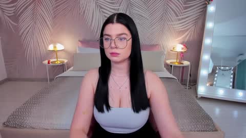 Snapshot of melaniecarterr chatting on 01/16/25, 04:50 Melanie online show from 01/16/25, 04:50