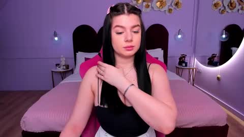 Snapshot of melaniecarterr chatting on 02/21/25, 03:21 Melanie online show from 02/21/25, 03:21