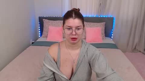 Melanie online show from 11/23/25, 05:07