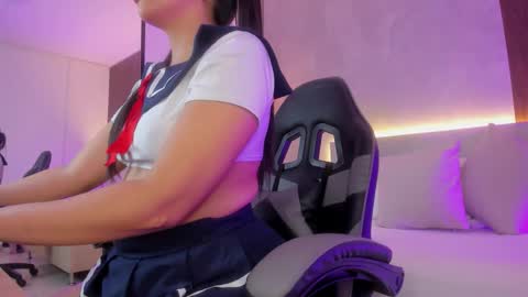 Snapshot of melaniejeann_ chatting on 03/29/26, 02:44 melaniejeann_ online show from 03/29/26, 02:44