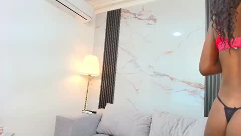 Melanie online show from 11/19/25, 12:16