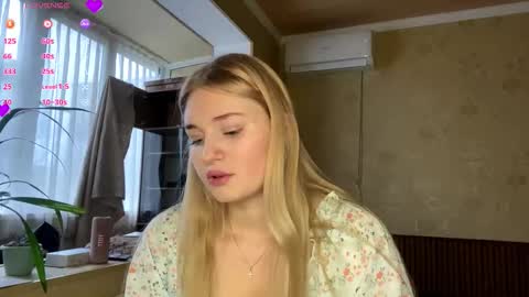 Snapshot of melaniepavan chatting on 01/09/26, 07:00 Marry online show from 01/09/26, 07:00