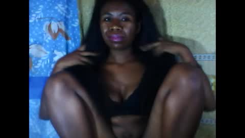 melanih online show from 02/19/25, 08:22