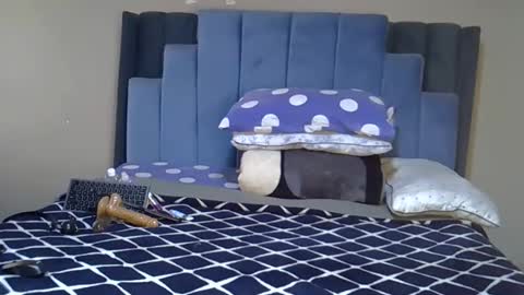 Moon online show from 05/14/26, 11:17