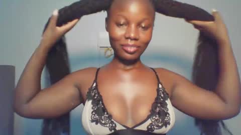 Snapshot of melanin_sassy96 chatting on 01/14/25, 03:47 bad lil shawry online show from 01/14/25, 03:47