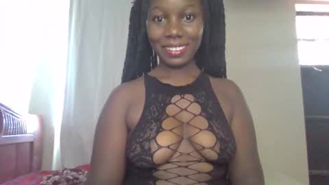 Snapshot of melanin_sassy96 chatting on 02/14/25, 07:07 bad lil shawry online show from 02/14/25, 07:07