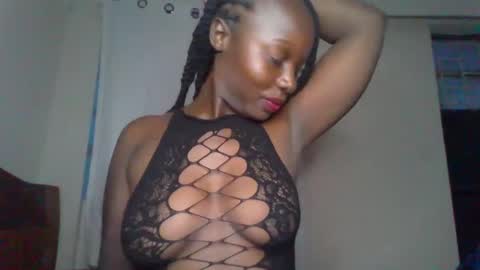 Snapshot of melanin_sassy96 chatting on 02/15/25, 04:01 bad lil shawry online show from 02/15/25, 04:01