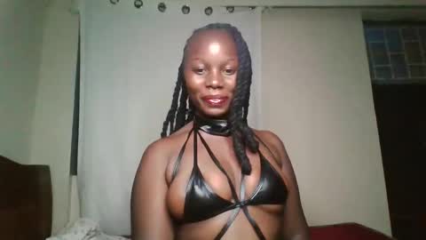 Snapshot of melanin_sassy96 chatting on 02/19/25, 06:00 bad lil shawry online show from 02/19/25, 06:00