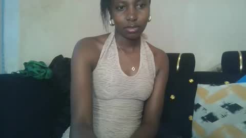 Snapshot of melaninblue chatting on 12/20/25, 06:59 melaninblue online show from 12/20/25, 06:59