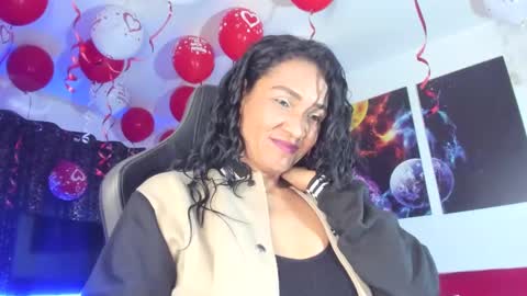 melannia_hills online show from 02/18/25, 07:10