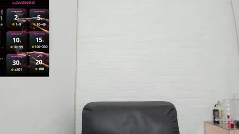 melannie roses online show from 11/30/25, 10:03