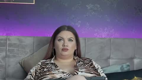 melanniebrown online show from 12/08/24, 06:33