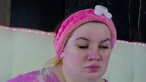 Snapshot of melanniebrown chatting on 03/13/26, 05:36 melanniebrown online show from 03/13/26, 05:36