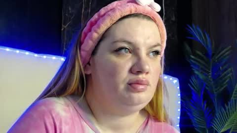 Snapshot of melanniebrown chatting on 03/24/26, 05:23 melanniebrown online show from 03/24/26, 05:23