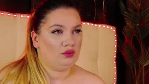 Snapshot of melanniebrown chatting on 03/27/26, 04:51 melanniebrown online show from 03/27/26, 04:51