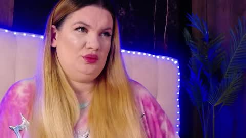 Snapshot of melanniebrown chatting on 04/03/26, 04:43 melanniebrown online show from 04/03/26, 04:43