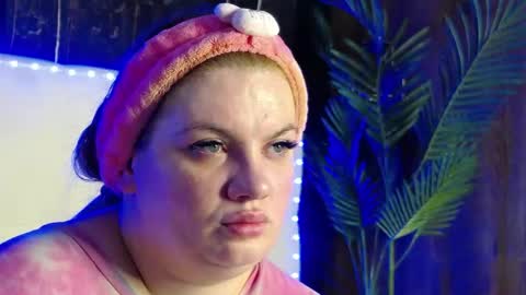 Snapshot of melanniebrown chatting on 04/15/26, 04:30 melanniebrown online show from 04/15/26, 04:30