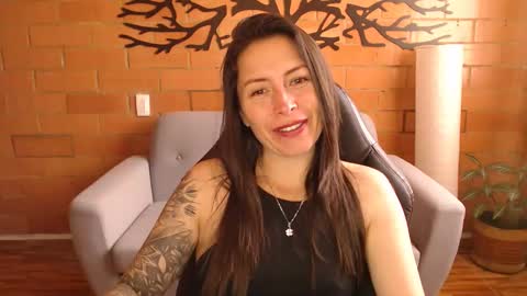 Melanny online show from 09/18/25, 11:56