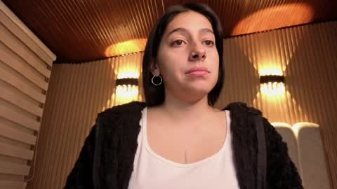 Snapshot of melanny_petite chatting on 04/08/26, 01:00 melanny_petite online show from 04/08/26, 01:00