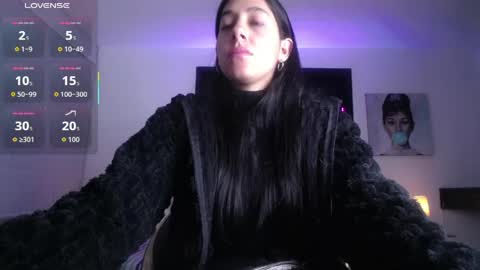 Snapshot of melanny_petite chatting on 04/17/26, 12:30 melanny_petite online show from 04/17/26, 12:30