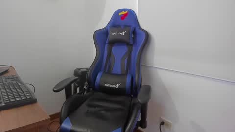 melany_arizaaa online show from 01/22/25, 10:05