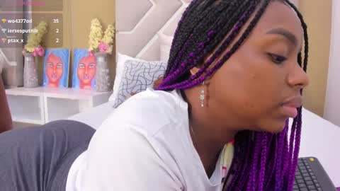 Melanie online show from 03/07/25, 06:22