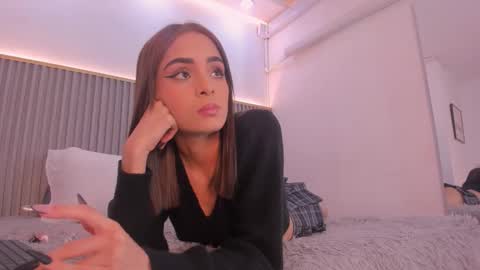 Snapshot of melany_hoffman chatting on 11/16/25, 09:31 melany_hoffman online show from 11/16/25, 09:31