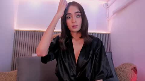 Snapshot of melany_hoffman chatting on 11/23/25, 08:30 melany_hoffman online show from 11/23/25, 08:30