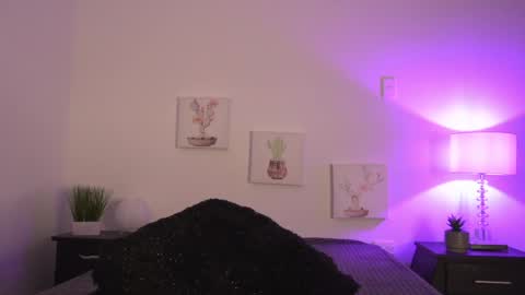 Snapshot of melany_riccii chatting on 12/26/24, 02:59 melany online show from 12/26/24, 02:59