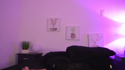 Snapshot of melany_riccii chatting on 01/08/25, 01:21 melany online show from 01/08/25, 01:21