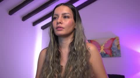 Snapshot of melany_riccii chatting on 02/28/25, 02:42 melany online show from 02/28/25, 02:42