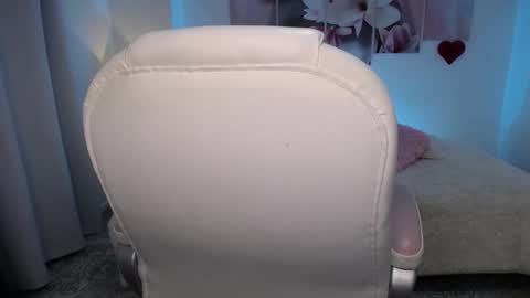 Snapshot of melany_ross_ chatting on 03/05/26, 11:01 melany online show from 03/05/26, 11:01