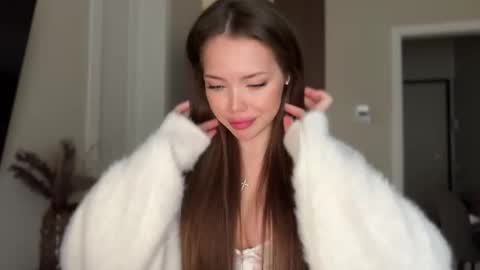 Adel online show from 09/08/25, 03:33