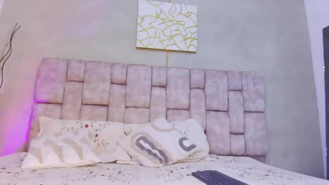 Melany online show from 05/20/26, 11:49