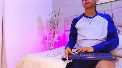 Melany online show from 05/26/26, 12:23