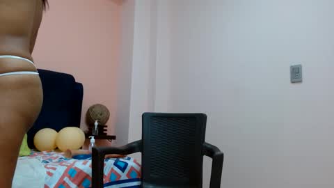 Snapshot of melanysun chatting on 12/18/24, 07:52 Melany online show from 12/18/24, 07:52