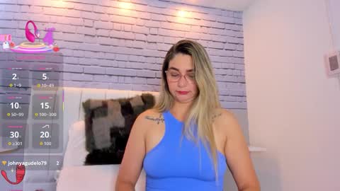 Snapshot of melanyvega_ chatting on 09/11/25, 08:14 Melany online show from 09/11/25, 08:14