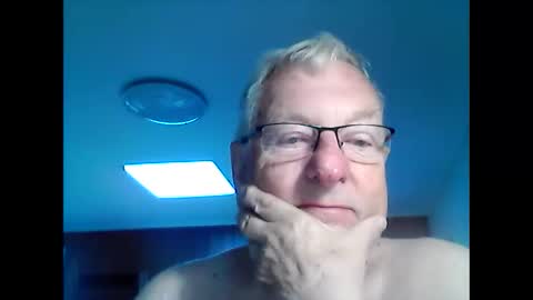 Snapshot of melbourne000 chatting on 11/05/25, 12:10 melbourne000 online show from 11/05/25, 12:10