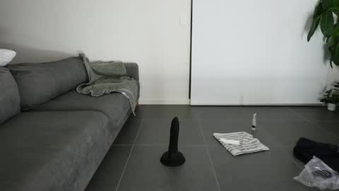 Snapshot of melcax chatting on 02/15/25, 11:39 melcax online show from 02/15/25, 11:39