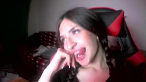 Snapshot of melena_caramel chatting on 05/30/26, 07:33 melena_caramel online show from 05/30/26, 07:33