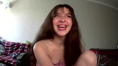 Snapshot of melena_caramel chatting on 07/24/26, 05:38 melena_caramel online show from 07/24/26, 05:38