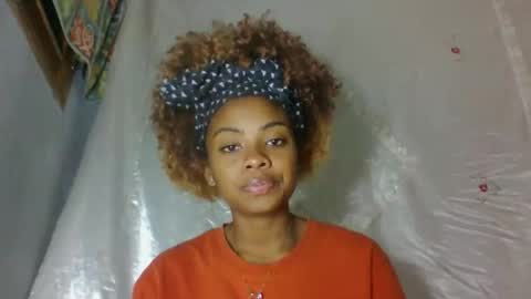 meliana98 online show from 10/17/25, 07:27