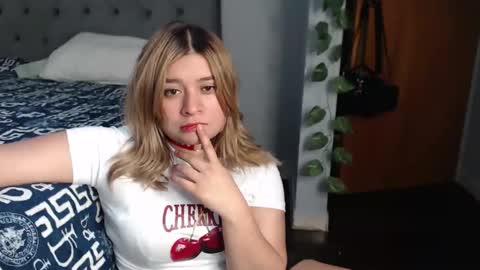meliinna_xxx online show from 12/15/25, 01:10