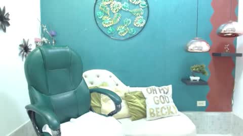 Snapshot of melika_sweet chatting on 12/12/24, 09:04 eli online show from 12/12/24, 09:04