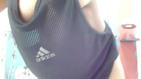 Snapshot of melika_sweet chatting on 01/20/25, 08:40 eli online show from 01/20/25, 08:40