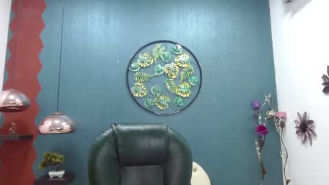 Snapshot of melika_sweet chatting on 02/02/25, 08:30 eli online show from 02/02/25, 08:30