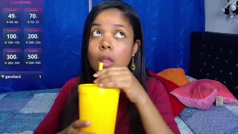 Snapshot of melika_sweet chatting on 10/15/25, 10:10 eli online show from 10/15/25, 10:10